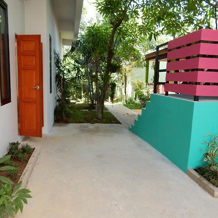 Wandee Bed & Breakfast Khao Lak Exterior foto