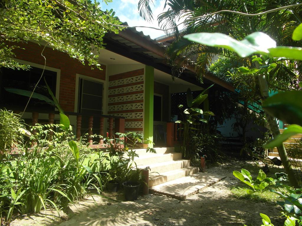 Wandee Bed & Breakfast Khao Lak Exterior foto
