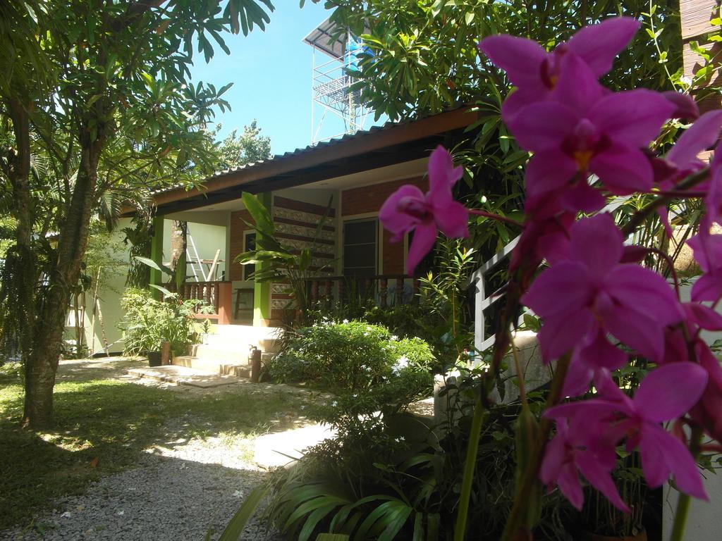 Wandee Bed & Breakfast Khao Lak Exterior foto