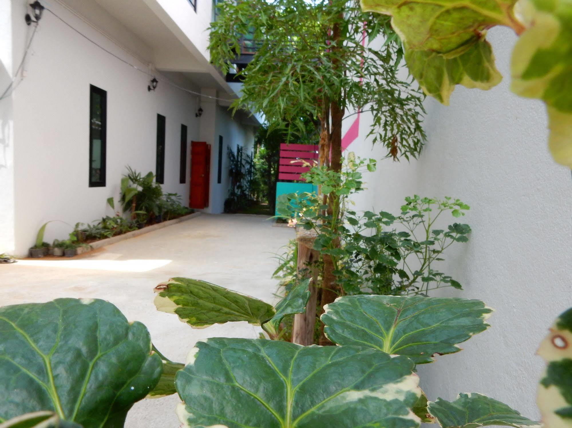 Wandee Bed & Breakfast Khao Lak Exterior foto